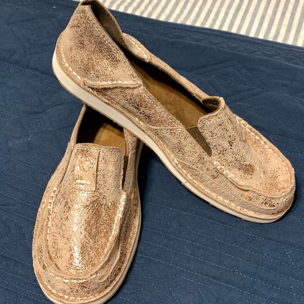 Ariat loafers, peachy, copper, shiny - In great condition, leather uppers. 8.5